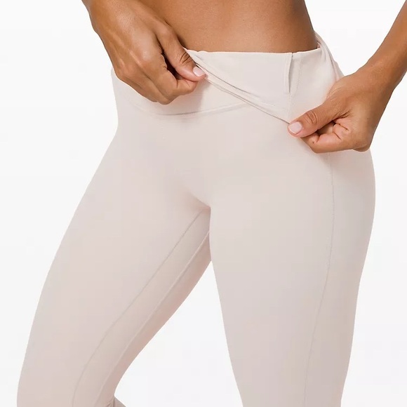 Align Leggings 28” Chrome - Picture 4 of 7